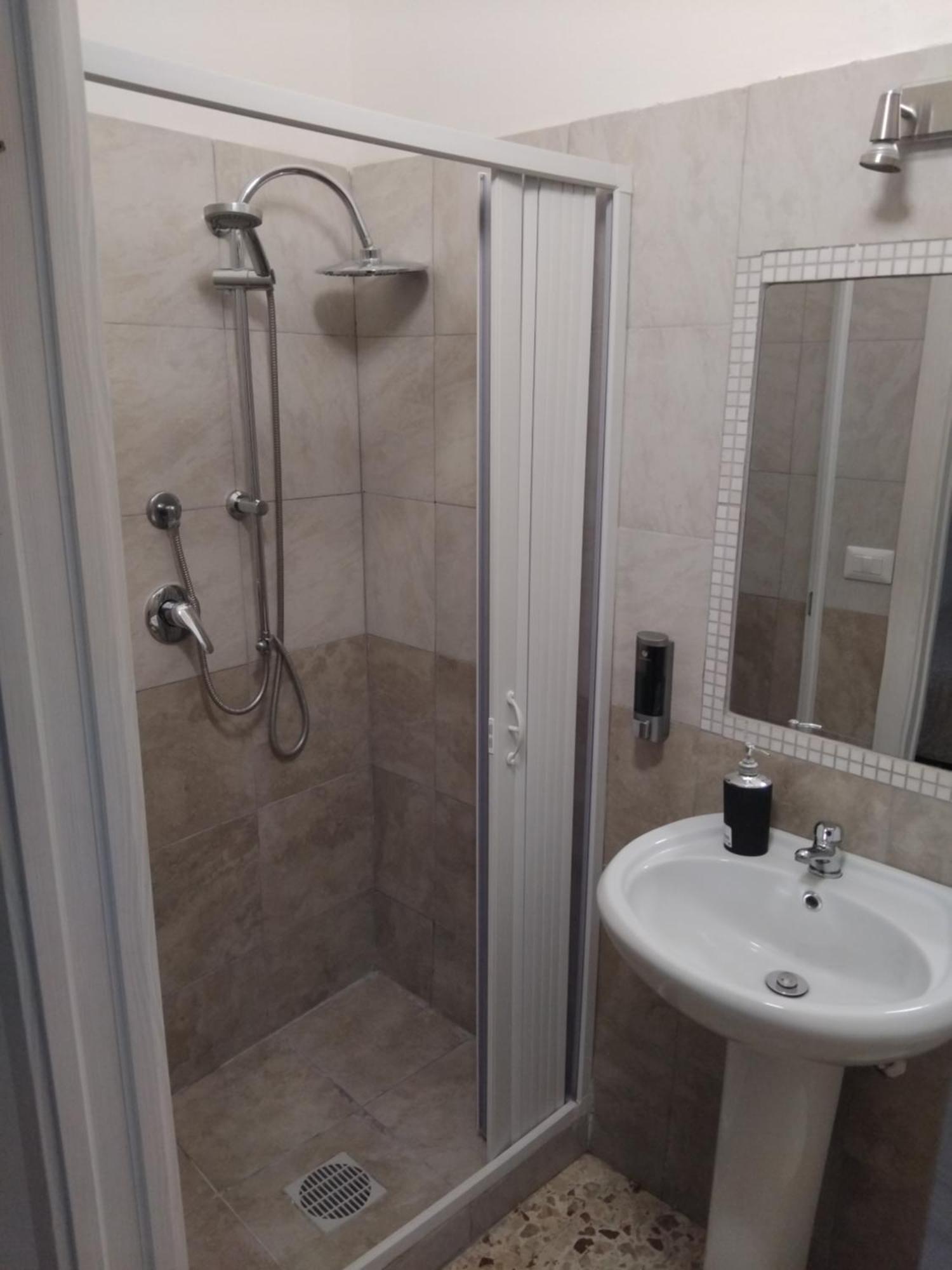 Catania Airport Room Bagno Privato In Camera Exterior foto